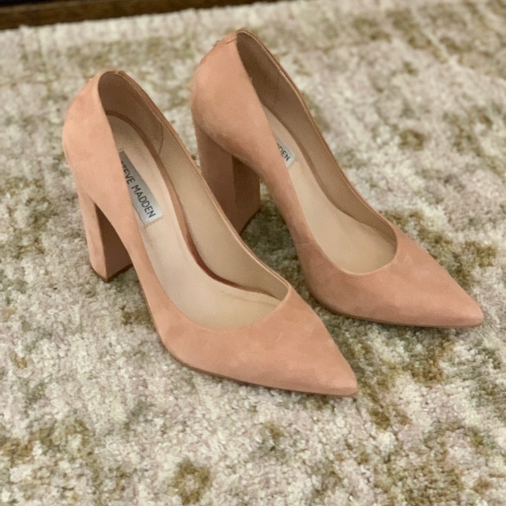 Nude Suede Steve Madden Pumps